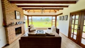 rs2400300 img 2 large