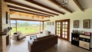 rs2400300 img 3 large